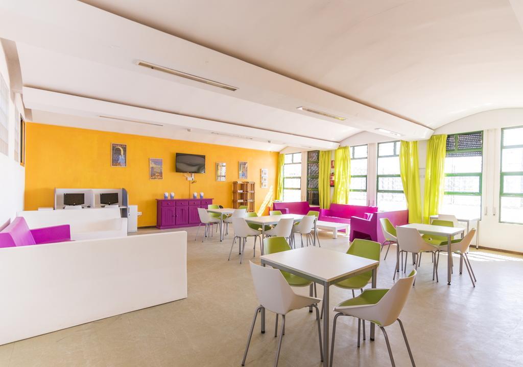 Albergue Inturjoven 푼타움브리아 외부 사진